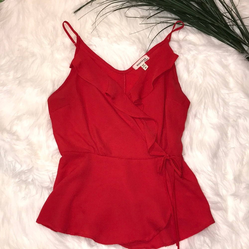 Monteau red Ladies Tops NWOT